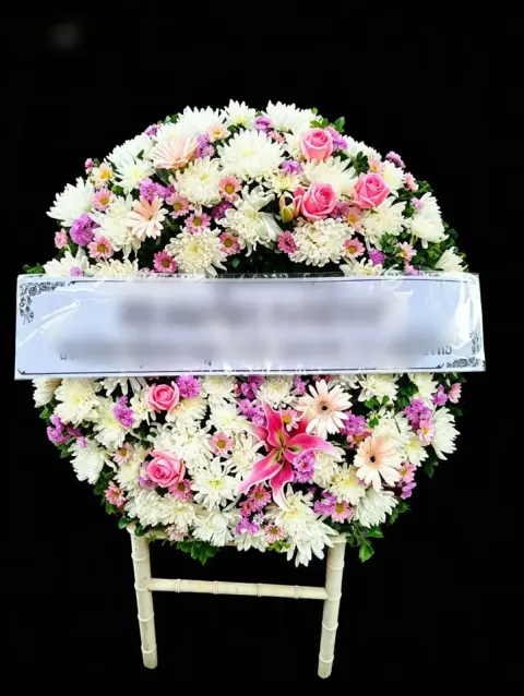 พวงหรีดลิลลี่ โทนชมพูขาวม่วง