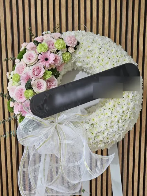 พวงหรีดกุหลาบ โทนชมพูขาว
