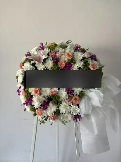 พวงหรีดกล้วยไม้ โทนขาวชมพูม่วง
