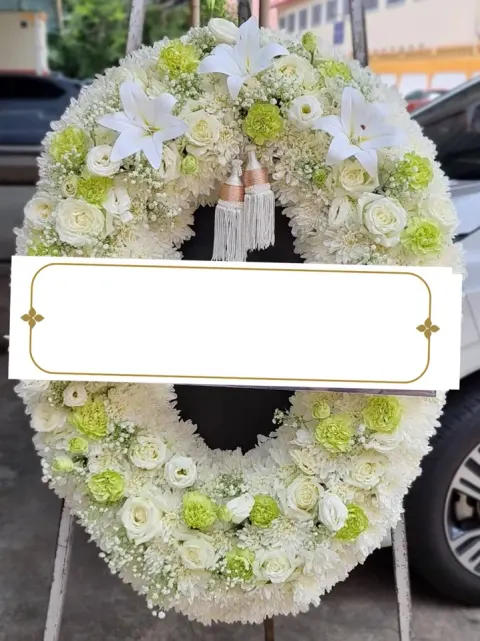 พวงหรีดลิลลี่ โทนเขียวขาว
