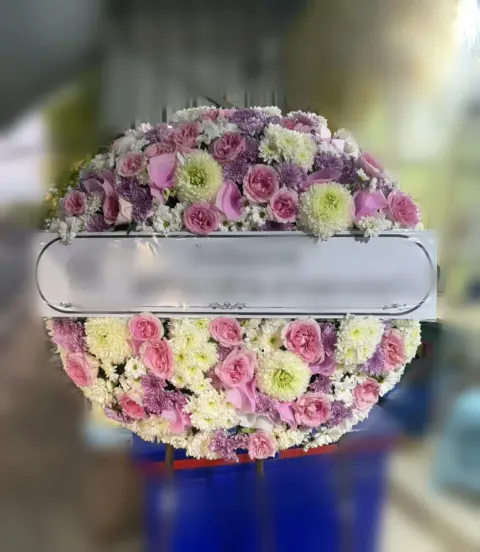 พวงหรีดกุหลาบ โทนม่วงชมพูขาว