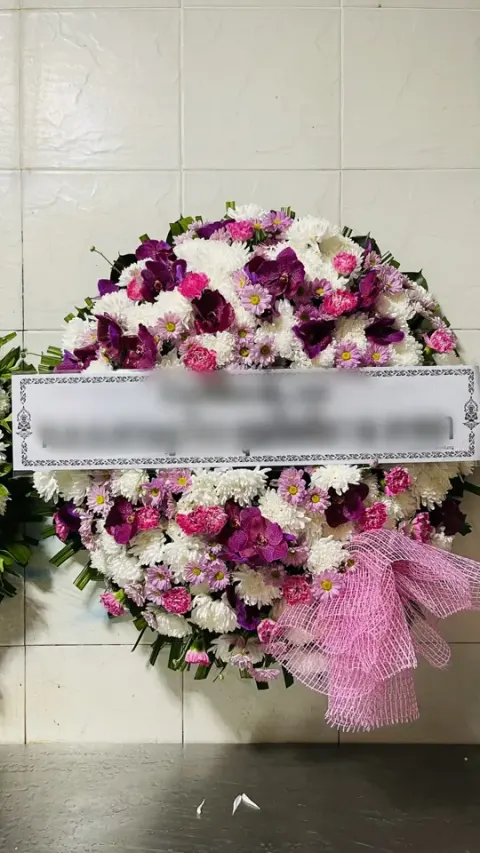 พวงหรีดกล้วยไม้ โทนชมพูขาว