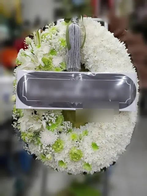 พวงหรีดลิลลี่ โทนเขียวขาว