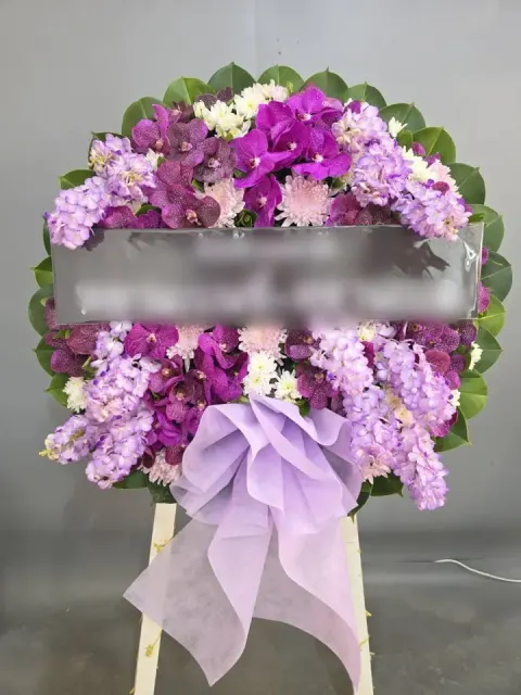 พวงหรีดกล้วยไม้ โทนม่วงชมพู