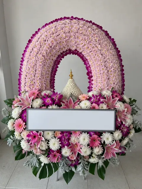 พวงหรีดเบญจมาศ โทนชมพูม่วง