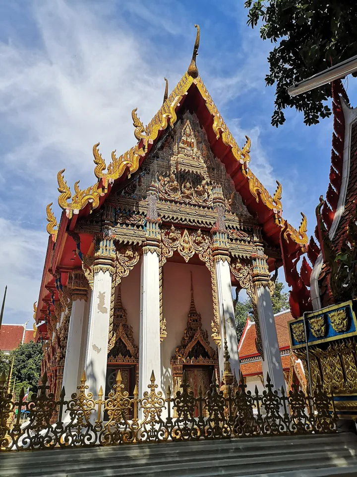 ซุ้มประตูวัดบางเพ็งใต้ เขตมีนบุรี กรุงเทพมหานคร