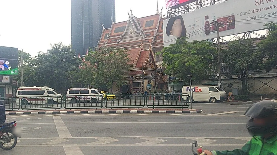 วิหารวัดหัวลำโพง เขตบางรัก กรุงเทพมหานคร
